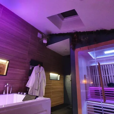 Сasa de vacaciones Sauna, Balneo, Terrasse, Parking, Le Totalement Privé Dans Maison Indépendante à La Décoration Soignée, Ensoleillé Et Sans Vis à Vis, Prise Ve, Calme Et Discrétion Garantis, Idéalement Situé Pour Visiter La Région, Animaux Bienvenues