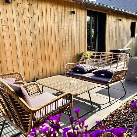 Sauna, Balneo, Terrasse, Parking, Le Totalement Privé Dans Maison Indépendante à La Décoration Soignée, Ensoleillé Et Sans Vis à Vis, Prise Ve, Calme Et Discrétion Garantis, Idéalement Situé Pour Visiter La Région, Animaux Bienvenues Saint-Jean-de-la-Neuville