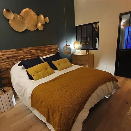 Sauna, Balneo, Terrasse, Parking, Le Totalement Privé Dans Maison Indépendante à La Décoration Soignée, Ensoleillé Et Sans Vis à Vis, Prise Ve, Calme Et Discrétion Garantis, Idéalement Situé Pour Visiter La Région, Animaux Bienvenues Saint-Jean-de-la-Neuville