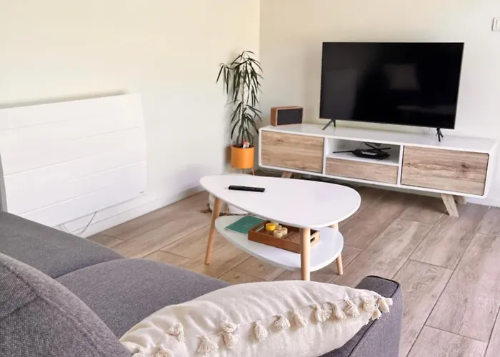 Sauna, Balneo, Terrasse, Parking, Le Totalement Privé Dans Maison Indépendante à La Décoration Soignée, Ensoleillé Et Sans Vis à Vis, Prise Ve, Calme Et Discrétion Garantis, Idéalement Situé Pour Visiter La Région, Animaux Bienvenues Сasa de vacaciones Saint-Jean-de-la-Neuville